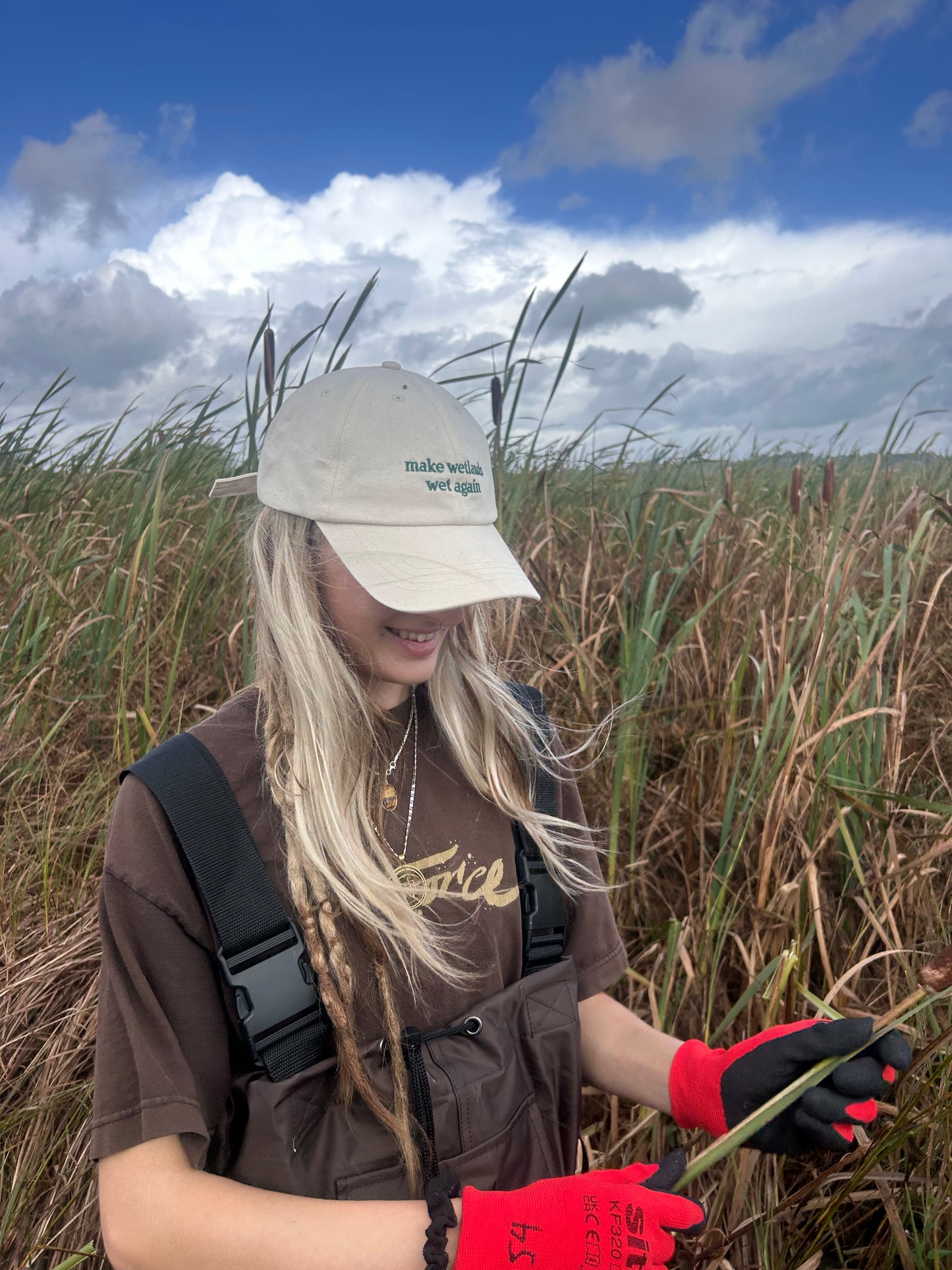 'Make Wetlands Wet Again' Cap - Cream